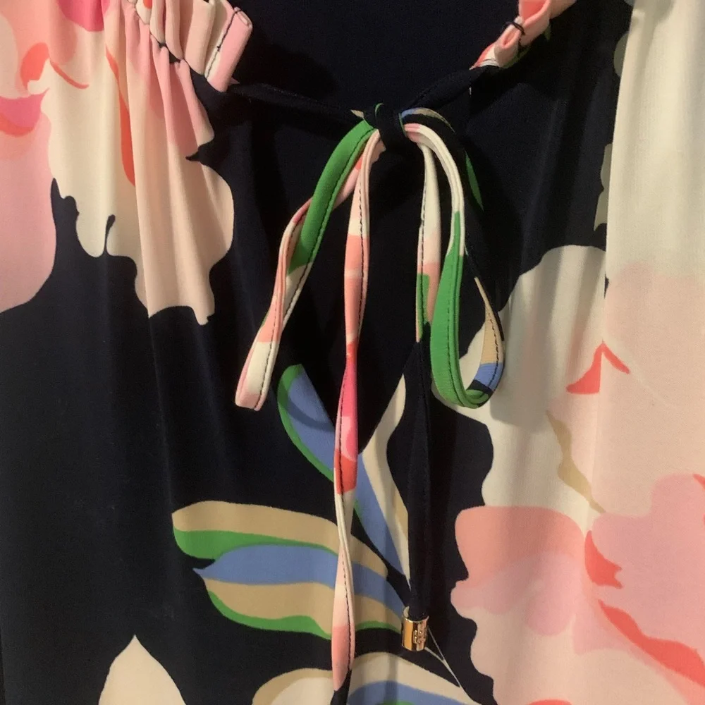 PRICE DROP⬇️⬇️⬇️ Floral Sleeveless Maxi Dress - Navy, Pink, Green - Picture 4 of 9